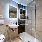 Appartamento New I Great View I 32 Floor I Boxspringbed And Netflix Augusta
