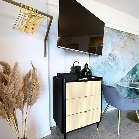 New I Great View I 32 Floor I Boxspringbed And Netflix *